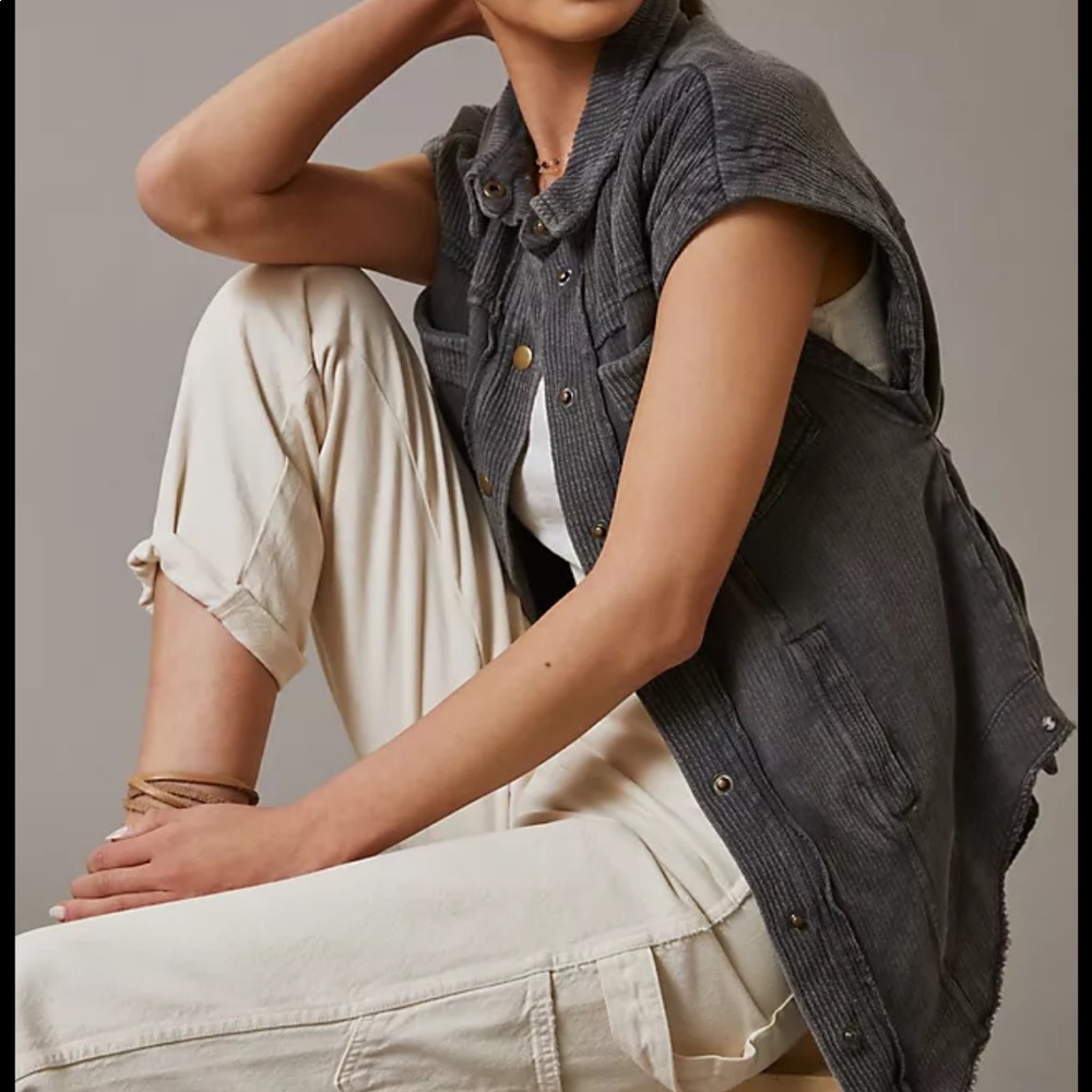 Anthropologie vest . Size medium